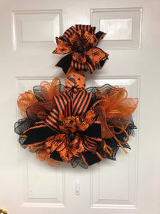 Halloween Witch Hat Rail, Adorable Rails, Halloween Decor, Fun Halloween Greetings,