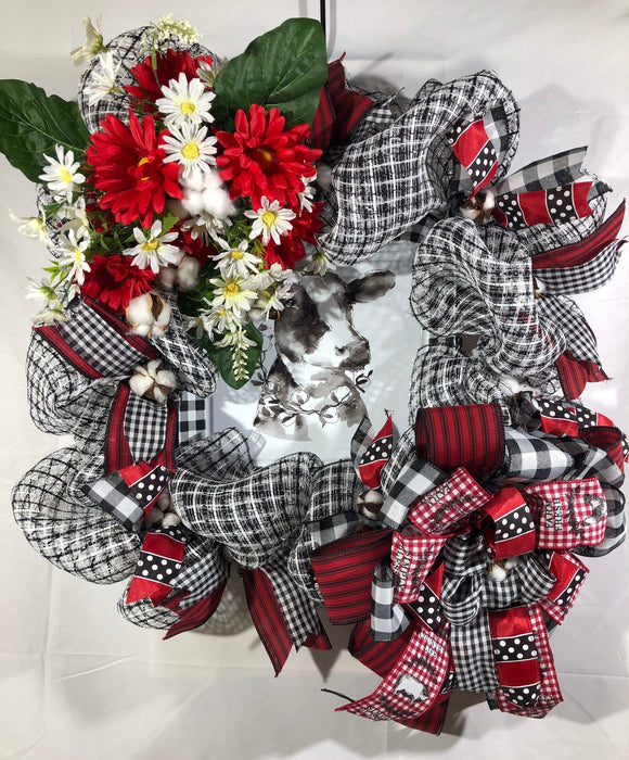 Farmhouse Animal Cow Holiday Wreath