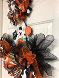 Halloween Ghost Rail, Adorable Rails, Halloween Decor, Fun Halloween Greetings, Halloween Wreath, Fall Wreath, Door hanger,Trick or treat