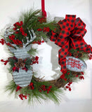 Rustic Buffalo Plaid Grapevine